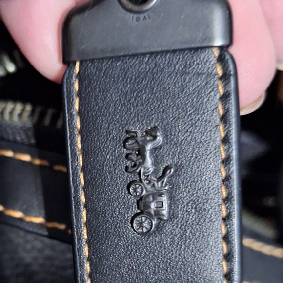 Coach Large Leather Travel Bag - Picture 12 of 12